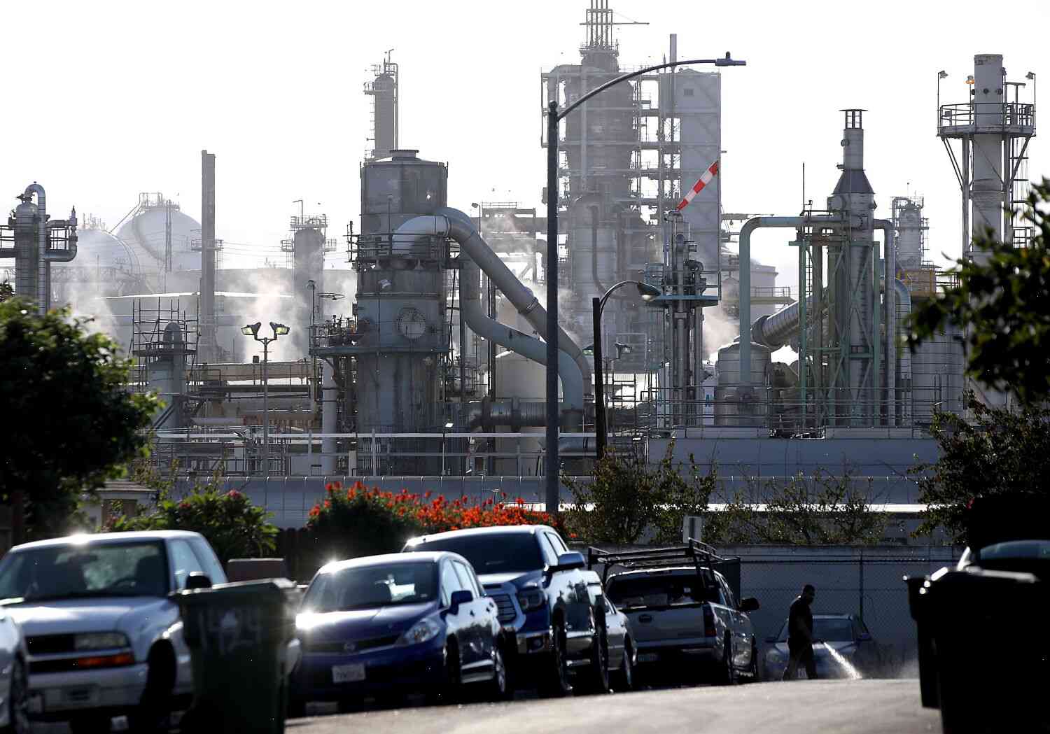 California’s Refineries Are Running Low on Gasoline